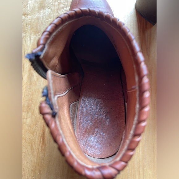 Pre loved half zip Frye leather booties cognac - Picture 10 of 11